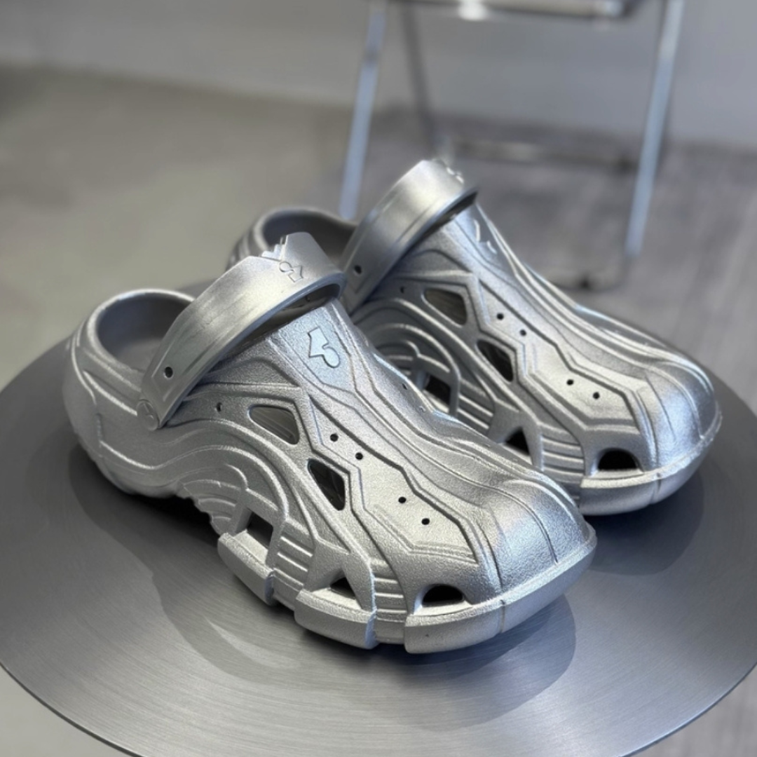 Trek Slides