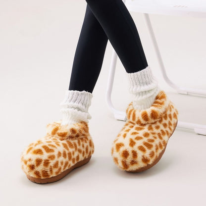 Giraffe Fuzzy Boots (Low cut)