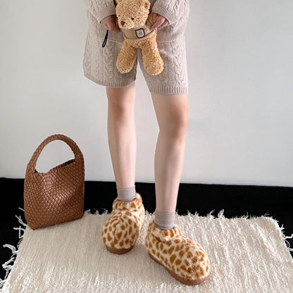 Giraffe Fuzzy Boots (Low cut)