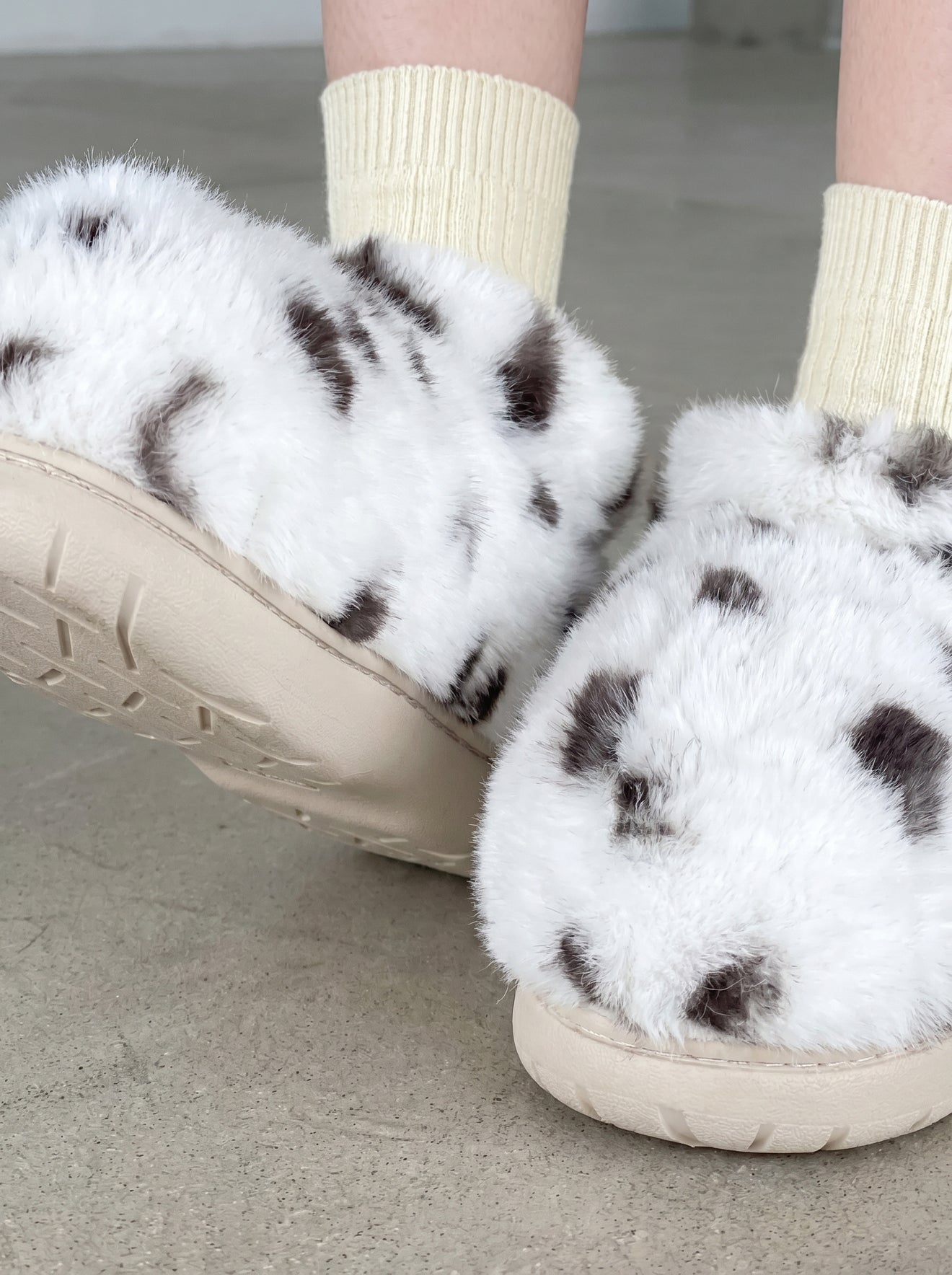 Panda Fuzzy Boots (Low cut)