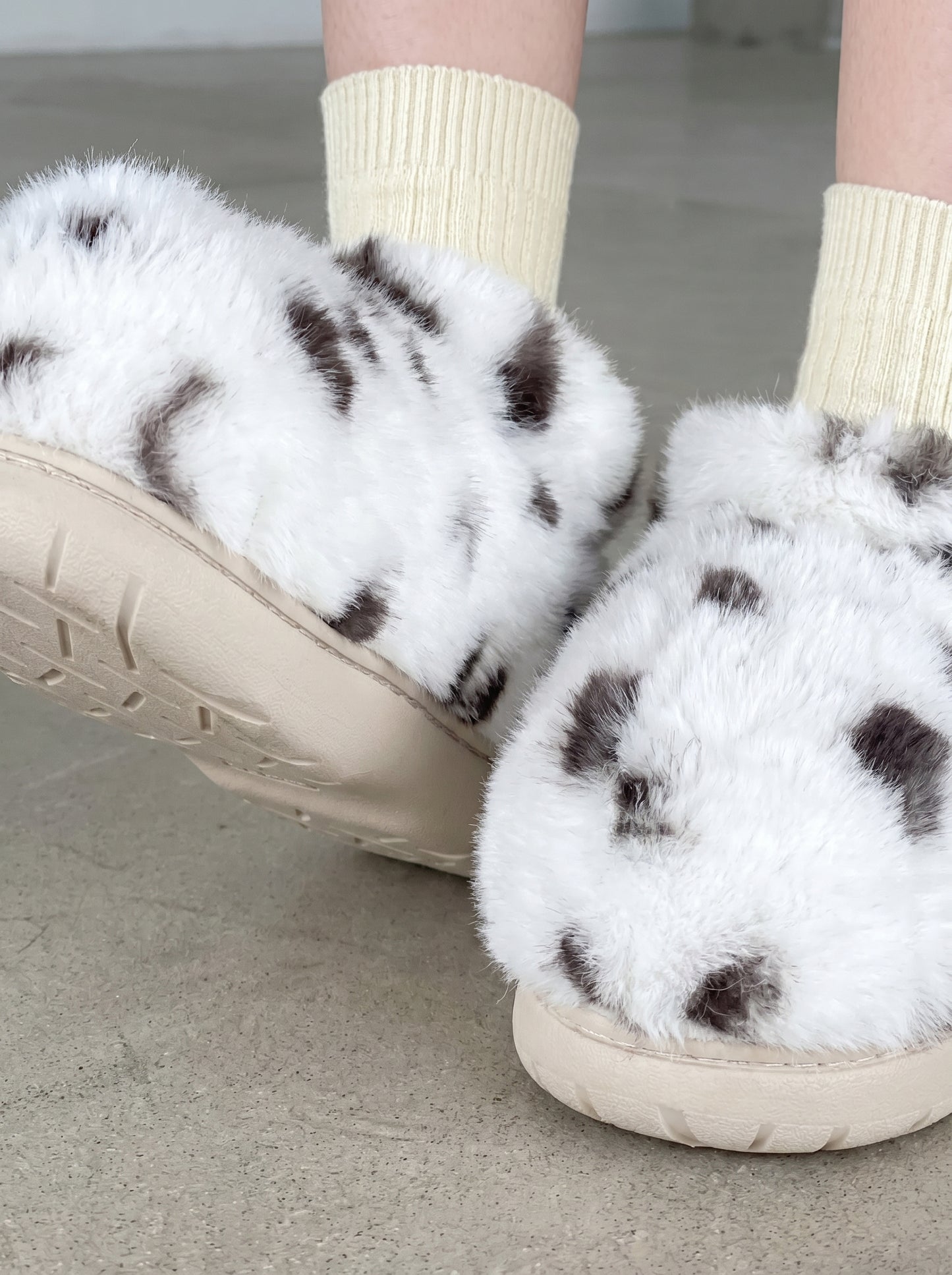 Panda Fuzzy Boots (Low cut)